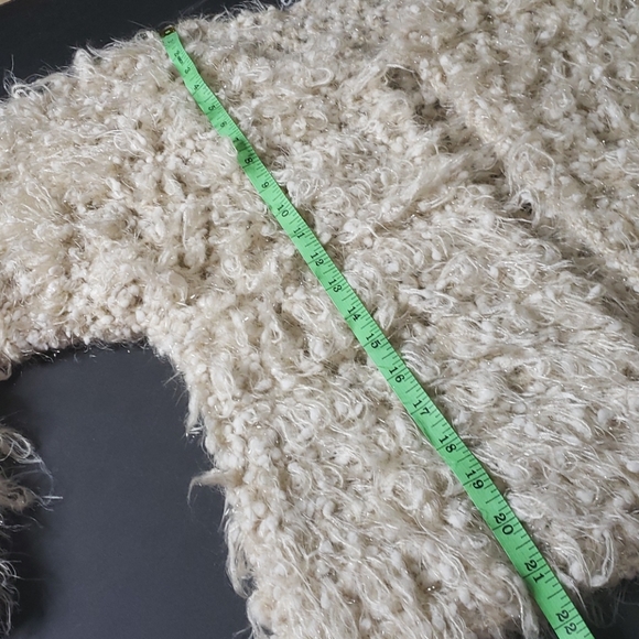 En Creme Fuzzy Cardigan - Medium - Picture 6 of 8